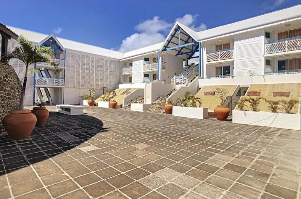 Apartment Archipel Guadeloupeen - Elegant Cocon D'Architecte 2 Etoiles Entre Grand Balcon, Piscine & Lagon *